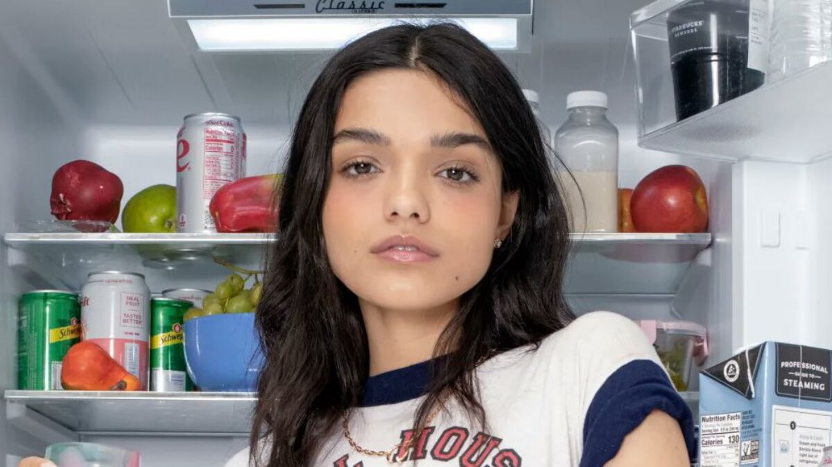 Rachel Zegler: Theatre Kid, Based Princess- Three Columns Cards News