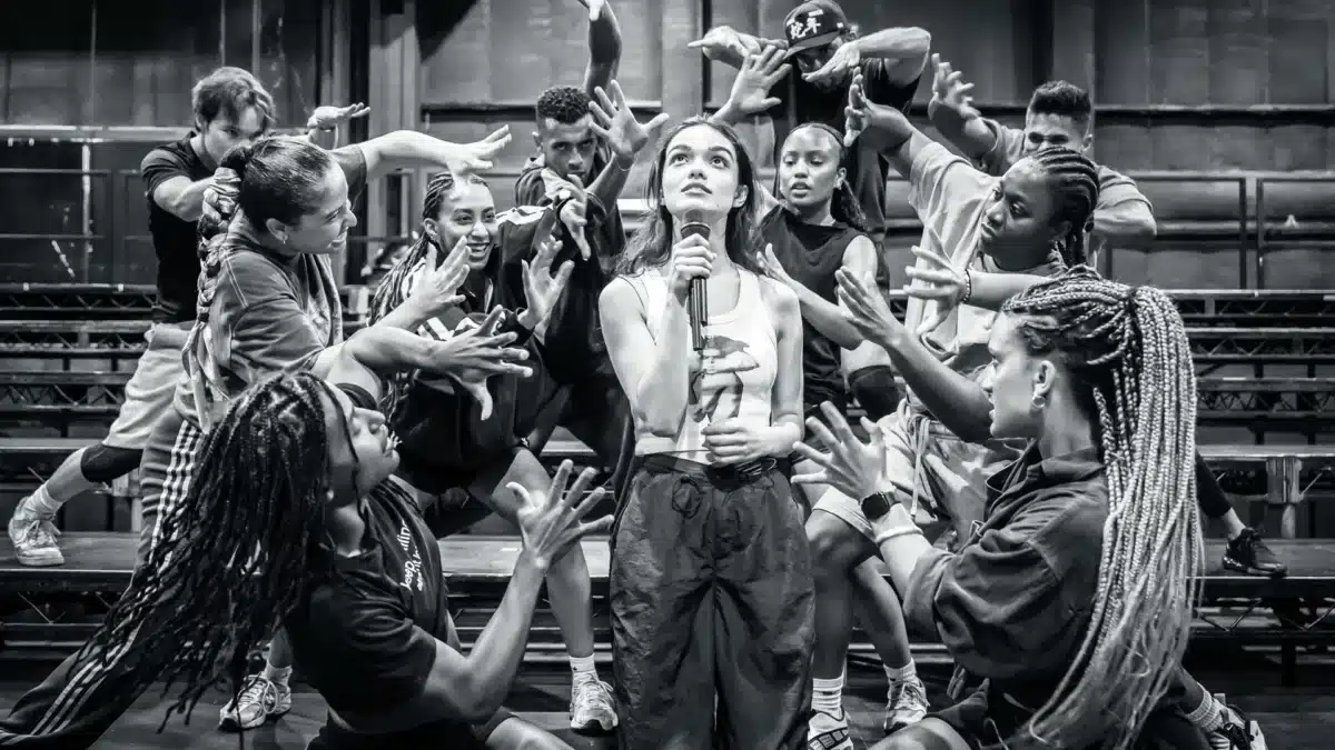 Evita At The London Palladium: What Was The First Performance Like?- Four Columns Cards News
