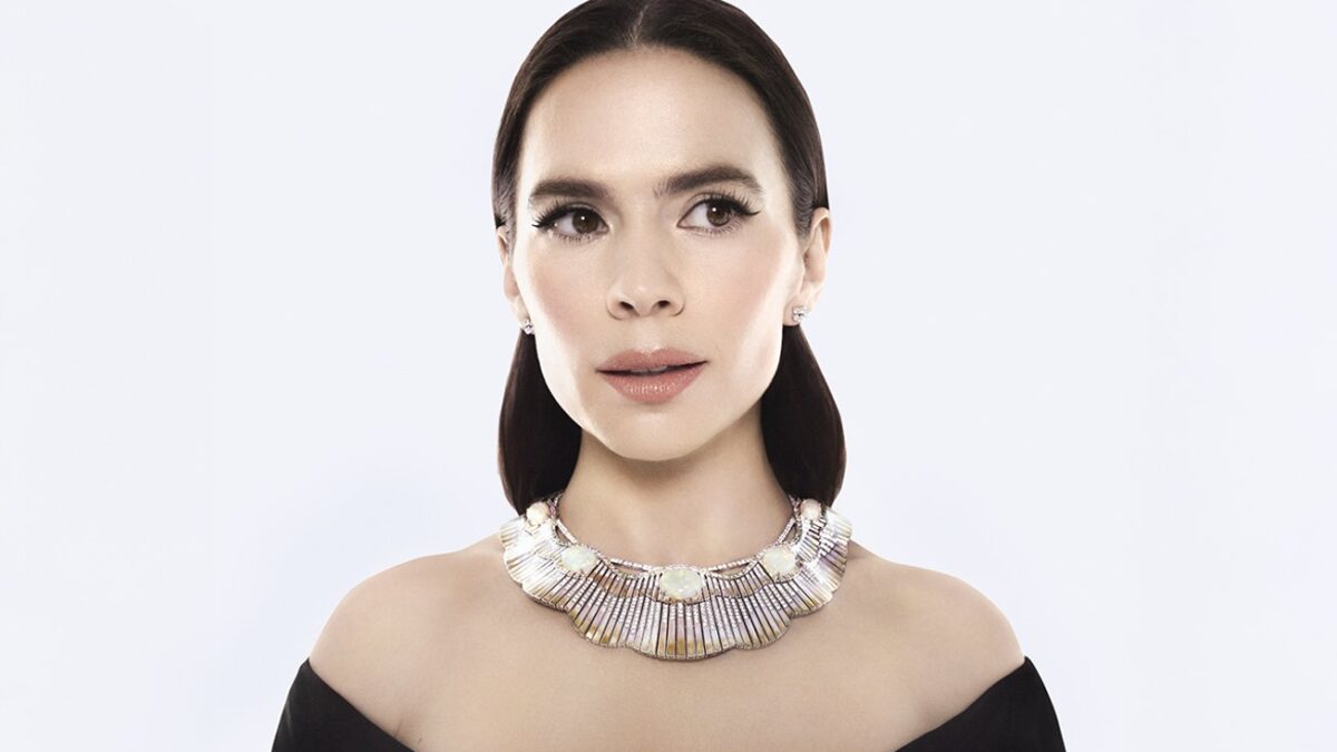 Hayley Atwell on her West End return and why London has her heart- Four Columns Cards News